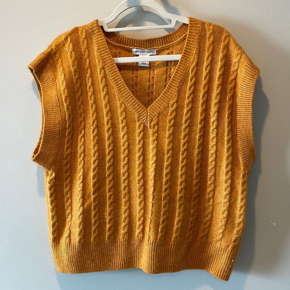 Cable Knit Sweater Vest Gold Mustard Cupcakes‎ and Cashmere Size L
